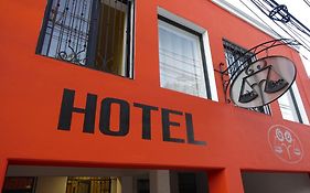 Hotel Aries Y Libra